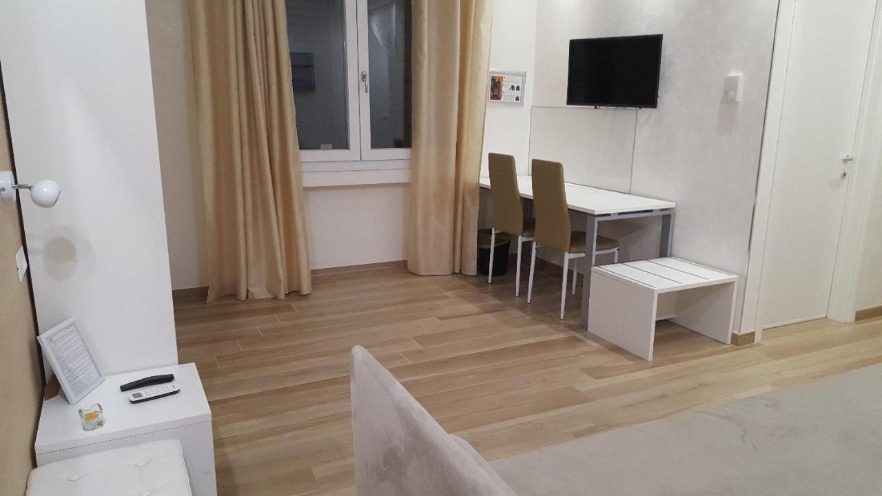 Martina'S House 호텔 포르토 세자레오 외부 사진